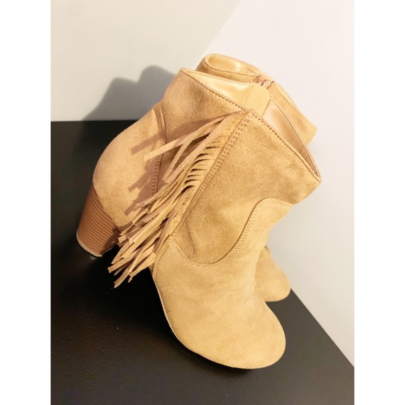 Chinese Laundry Shoes - Camel suede size to heeled boots